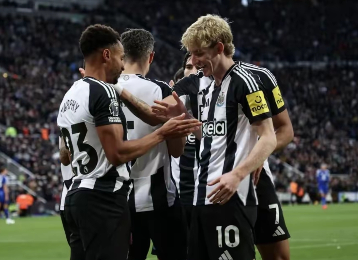 爱博体育-包含切尔西门神刷新英超连续不丢球纪录，赛季表现亮眼的词条